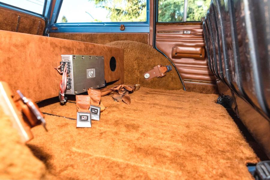 Интерьер Jeep Grand Wagoneer LS1 V8 1984 года  (фото 79 из 179)